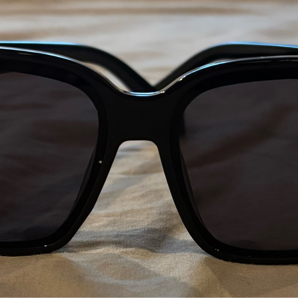 Stylish Black Sunglasses